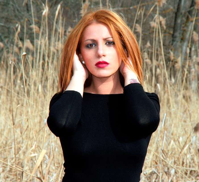 Делайте акцент либо на глазах, либо на губах Делайте акцент либо на глазах, либо на губах