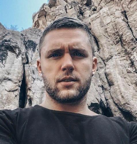 Влад Соколовский показал, как общается с дочкой