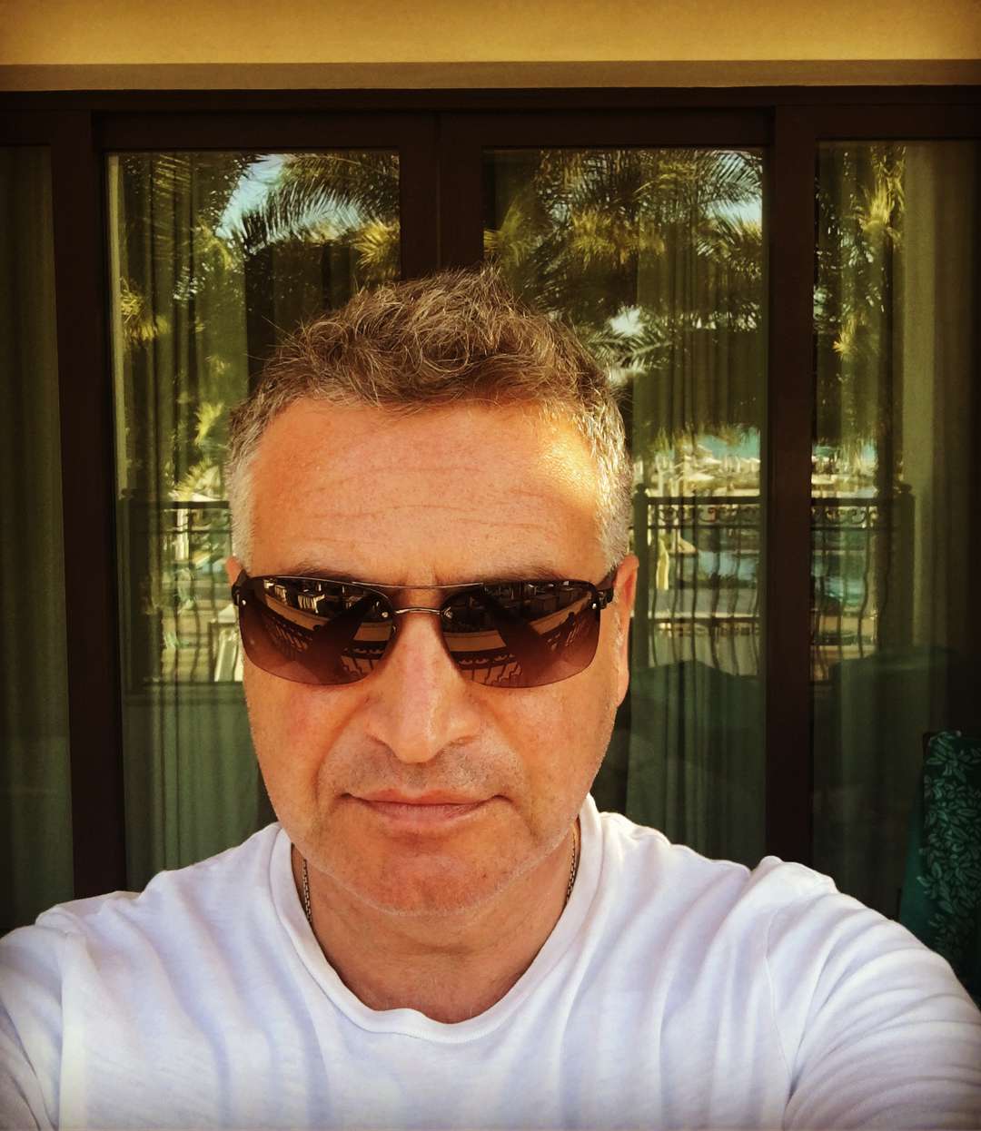 Леонид Агутин