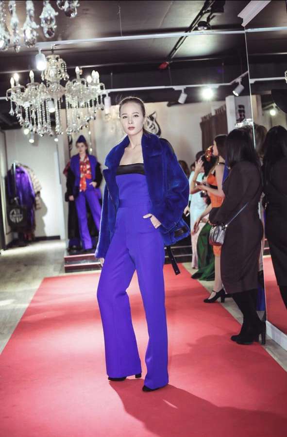 Совместный показ Анжелики Агурбаш и Аники Керимовой Совместный показ Анжелики Агурбаш и Аники Керимовой