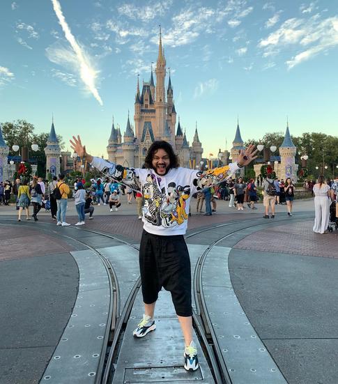 Киркоров удивил разными цветами настроения