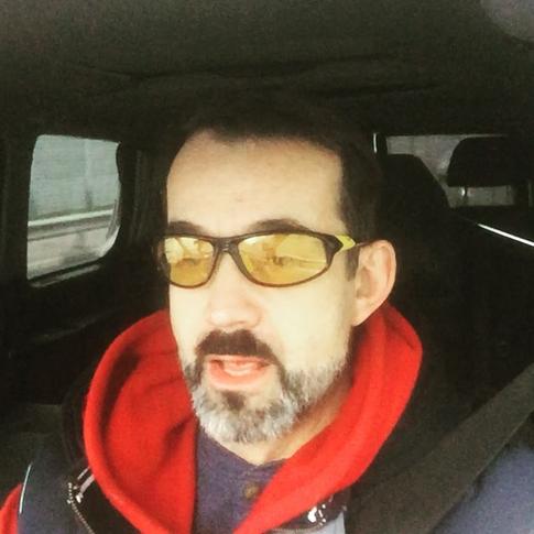 Дмитрий Певцов отчитал поклонников