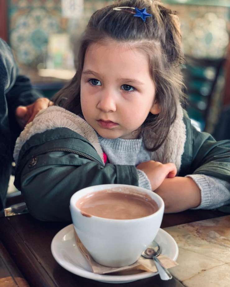 Младшая дочь Ивана Урганта Валерия Младшая дочь Ивана Урганта Валерия