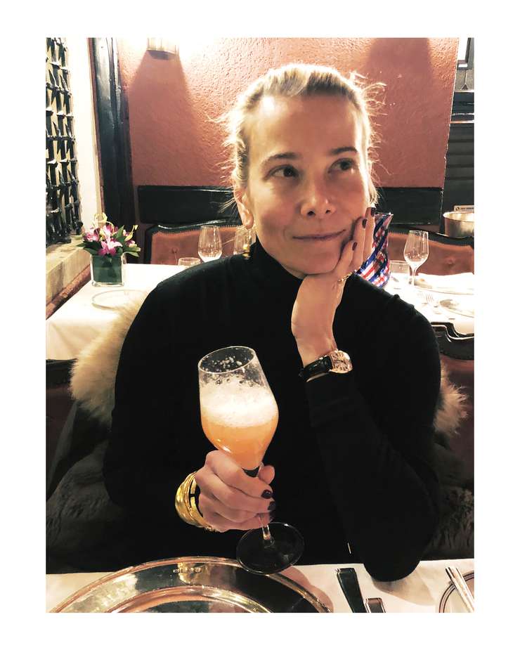 Юлия Высоцкая прекрасна естественной красотой