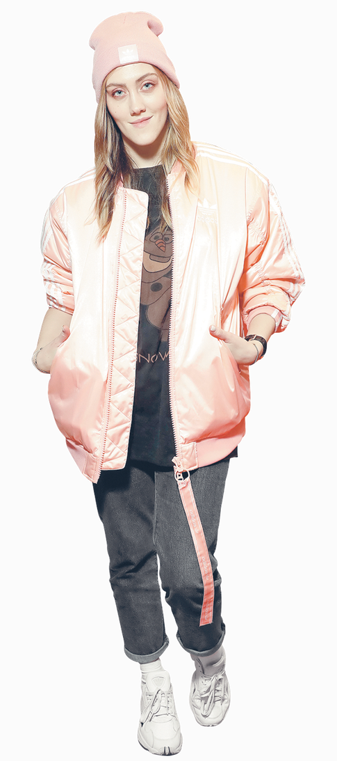 Полина Ауг: все к месту и актуально, но скучно