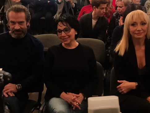 Машков, Меньшов, Орбакайте и Гришаева получили театральную премию «МК»