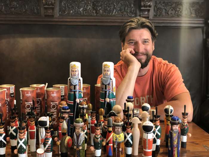 Деревянные игрушки - новое увлечение Устюгова