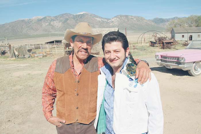 А в комедии «Билет на Vegas» Галустян играл с голливудской звездой Дэнни Трехо А в комедии «Билет на Vegas» Галустян играл с голливудской звездой Дэнни Трехо