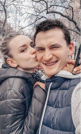 Диана Шурыгина с мужем