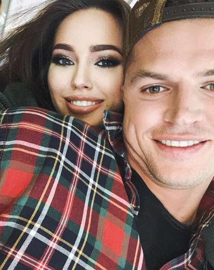 Дмитрий Тарасов с женой Анастасией