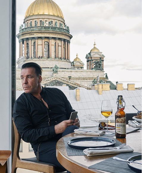 «Всегда только визжат, вопят»: Линдеманн против использования автотюна