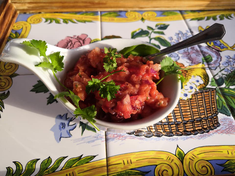 Готовим турецкий соус «эзме»