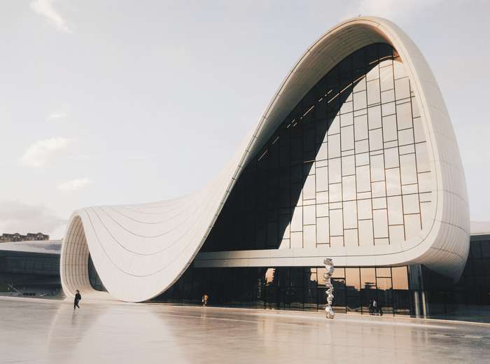 Центр Гейдара Алиева – воплощение современных дизайнерских фантазий