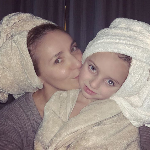 Мамины дочки: звезды, которые крепко связаны с семьей