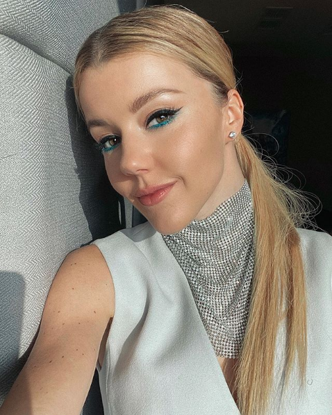 Дважды два — четыре: звезды, забывшие школьную программу