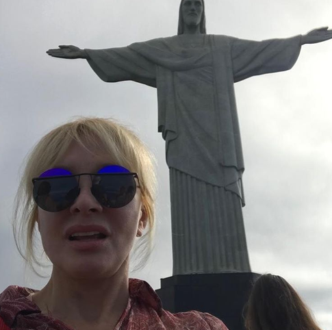 Вечная любовь: звезды, которые без ума от себя