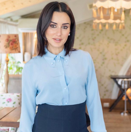 Тина Канделаки никак не может выбрать идеальную прическу