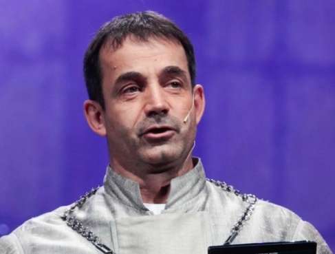 Дмитрий Певцов