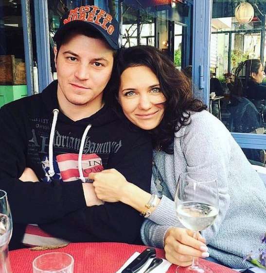 Жалаңаш қыздардың суреттері Секс машиналары және жетілген әйелдер