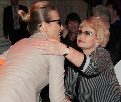 Нарусова ждет от Собчак второго внука