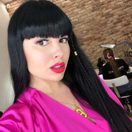 НЕЛЛИ ЕРМОЛАЕВА