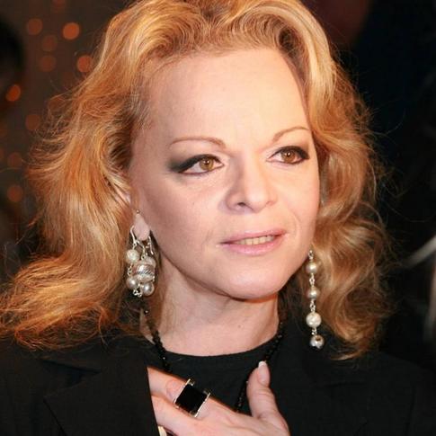 Лариса Долина постройнела и помолодела