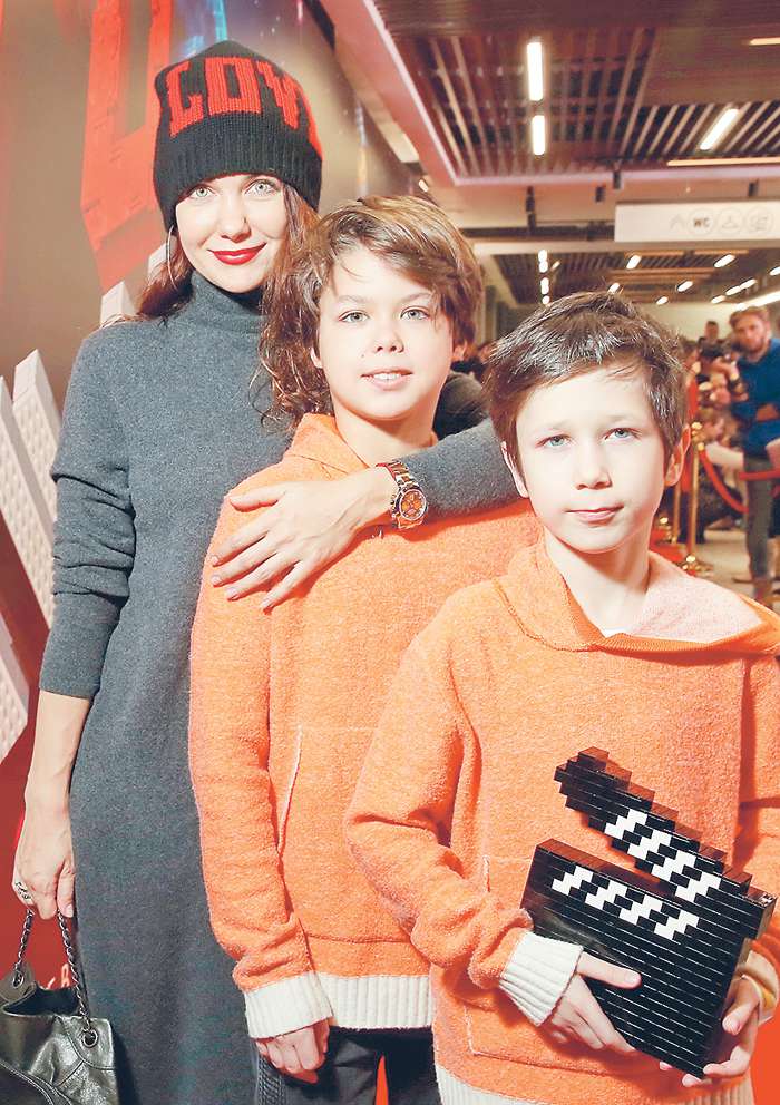Екатерина Климова с сыновьями Матвеем и Гордеем
