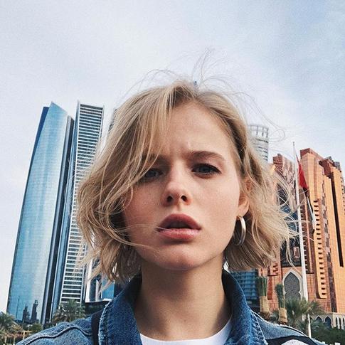 Поклонники поздравляют Александру Бортич со вторым замужеством