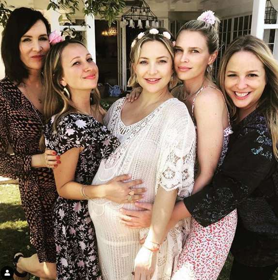 Хадсон не скрывала свою третью беременность