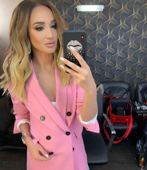 «Не судьба»: ясновидящая высказалась о помолвке Бузовой