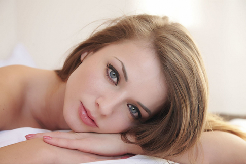 Как победить акне у женщины