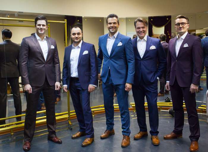 Никита Кружилин выступает в составе группы VIVA