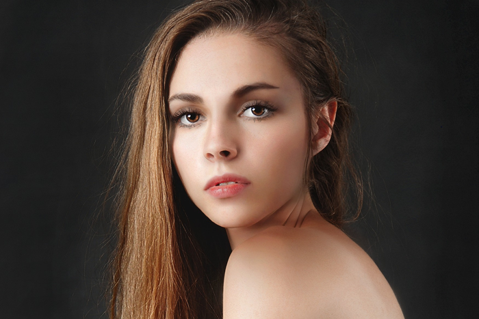 «Дэва» с санскрита переводилось как «божественная»