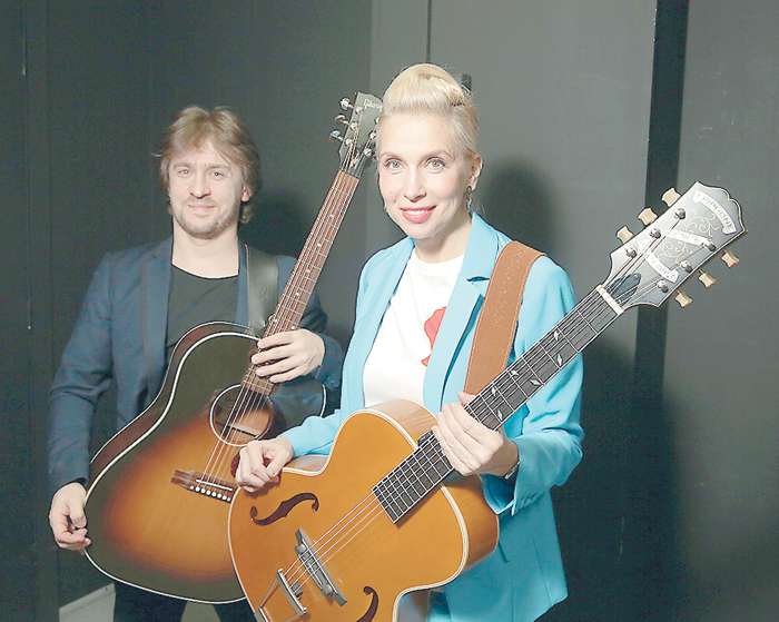 Алена Свиридова показала на концерте фрагмент своей акустической программы