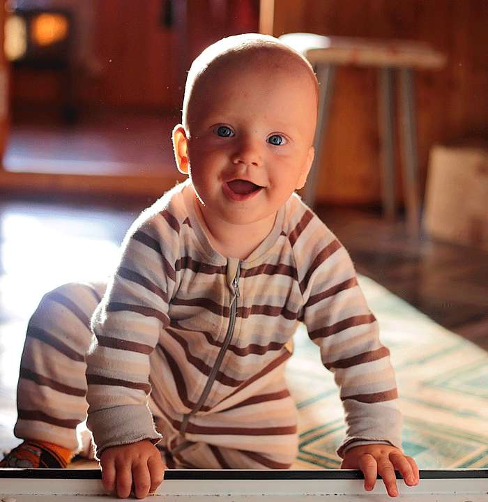 дети практически моментально вырастают из одежды