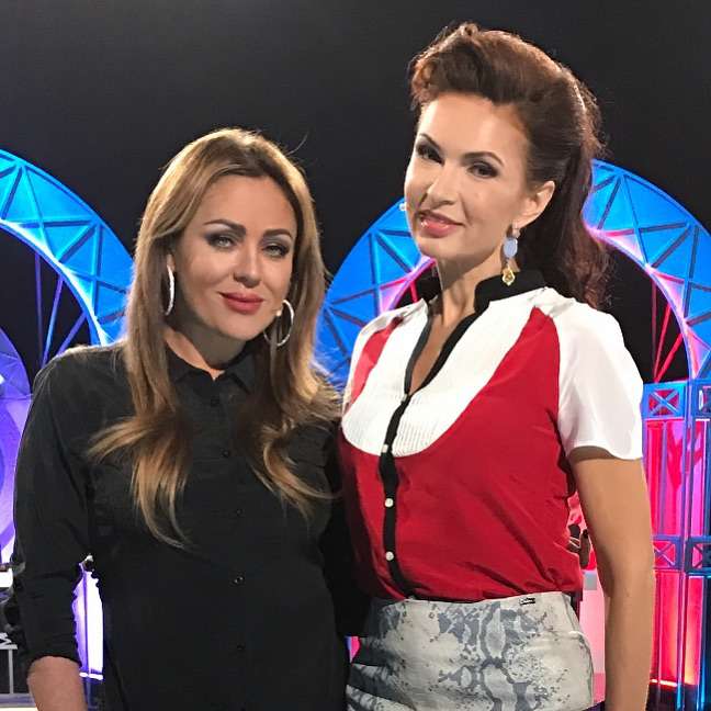 Эвелина Бледанс и Юлия Началова часто были коллегами на сцене Эвелина Бледанс и Юлия Началова часто были коллегами на сцене