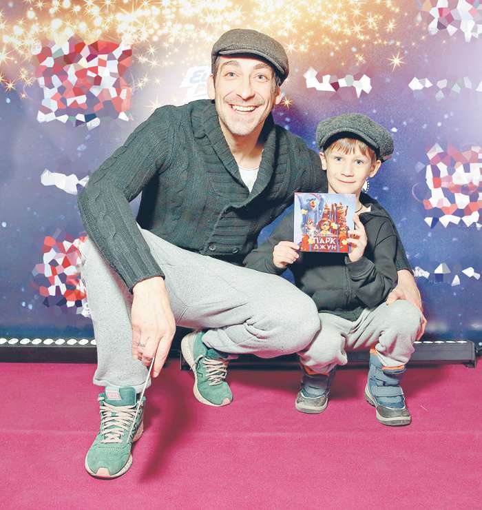 Артем Ткаченко и его старший сын Тихон Артем Ткаченко и его старший сын Тихон