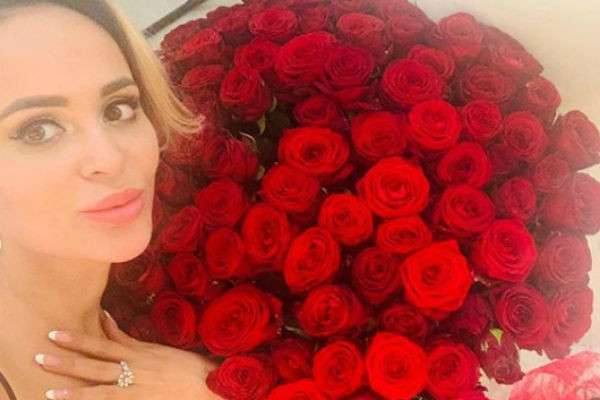 Анна Калашникова