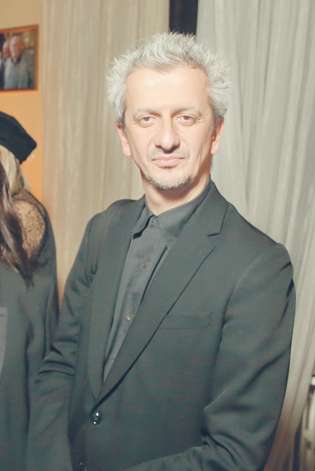 Константин Богомолов