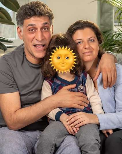 Маргарита Симоньян и Тигран Кеосаян с сыном