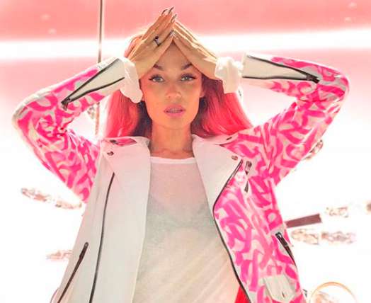 Алена Водонаева