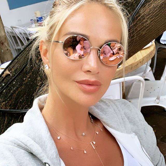 Виктория Лопырева