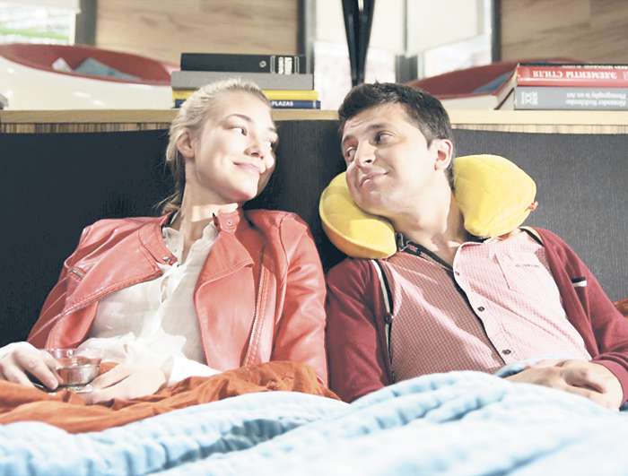 Владимир Зеленский в фильме «8 первых свиданий»