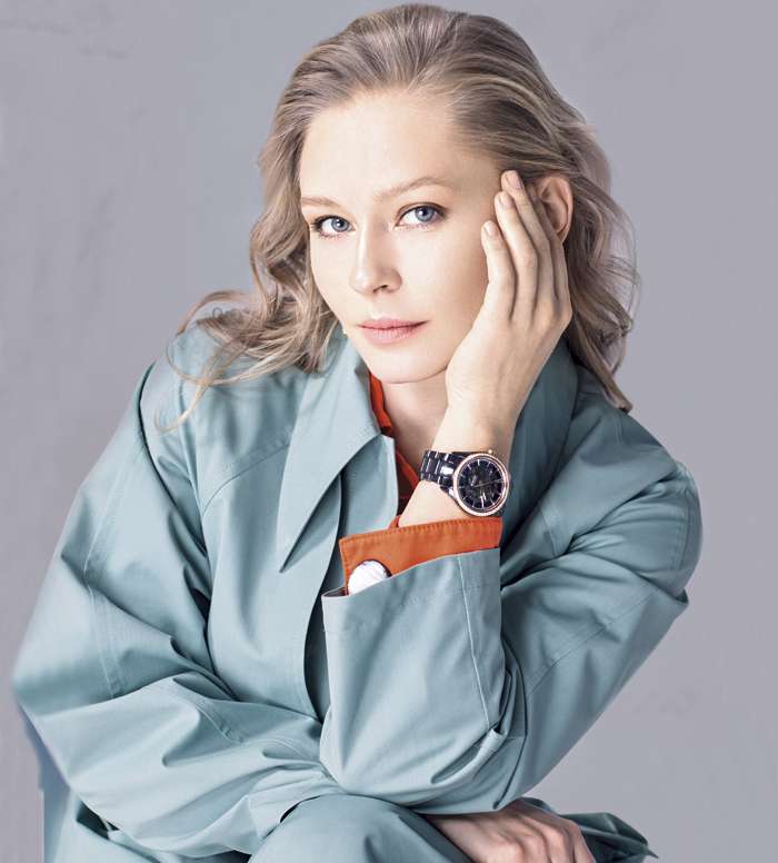 Юлия Пересильд. Стиль: Алена ПРЯМИКОВА Макияж: Любовь РАССОЛОВА Прически: Анна МИНАЕВА Дизайн: Эльвира МАРУХИНА (LETME CREATIVE AGENCY)