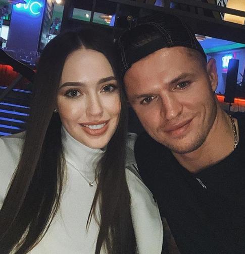 Тарасов пообещал жене исправиться