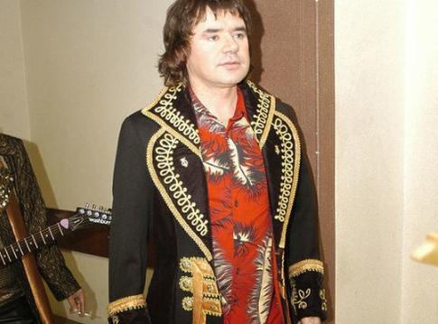 На могиле Евгения Осина случился пожар