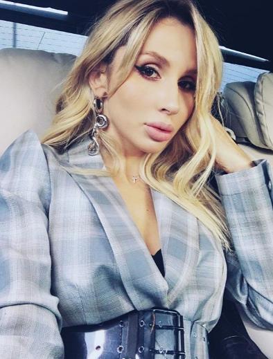 Светлана Лобода носит бижутерию