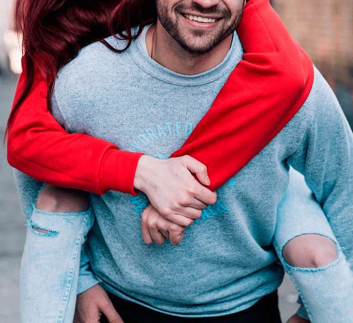 мужчина не пройдет мимо