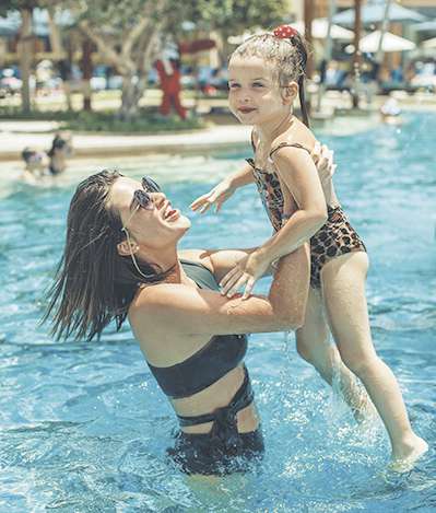 Ксения Бородина с младшей дочкой