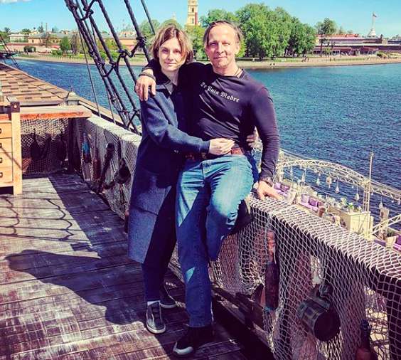 Экстрим в любви – это когда люди взрослые уже, но в состоянии еще любить. С женой